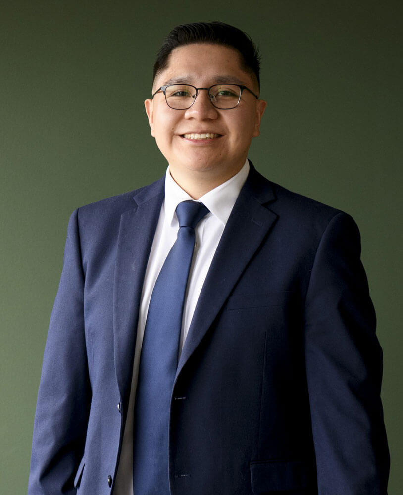 Victor Jaurengui headshot.
